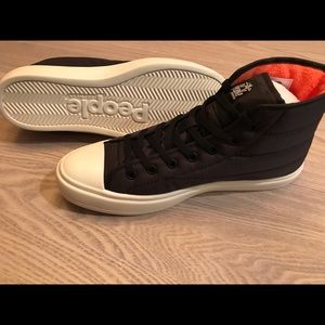People Footwear Boots NWT Mens 9